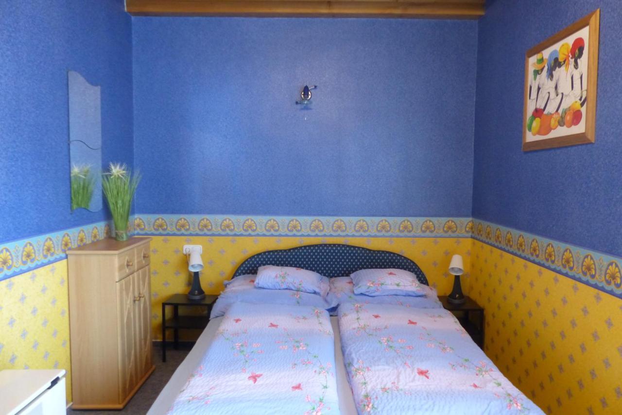 Orwa Apartmanok - Fenyofa Koez ザラカロシュ エクステリア 写真